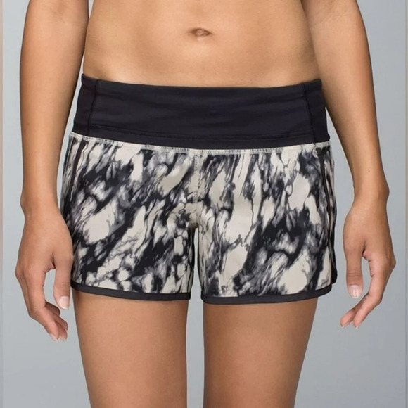 Lululemon Run Times Short Great Granite Black Mojave Tan Stretch 4" Inseam Sz 6 - Picture 2 of 15